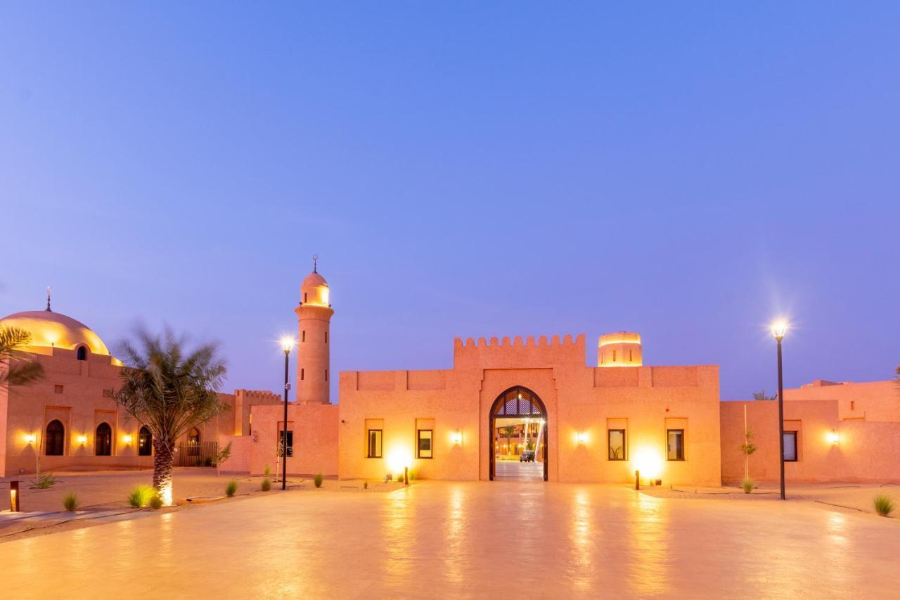 Hotel Al Badayer Retreat By Sharjah Collection Margham Esterno foto Al-Qatif Palace