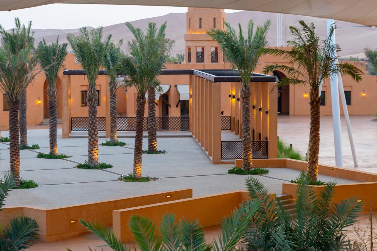 Hotel Al Badayer Retreat By Sharjah Collection Margham Esterno foto Al-Qasr Al-Watan, the palace of the Kingdom of Jordan